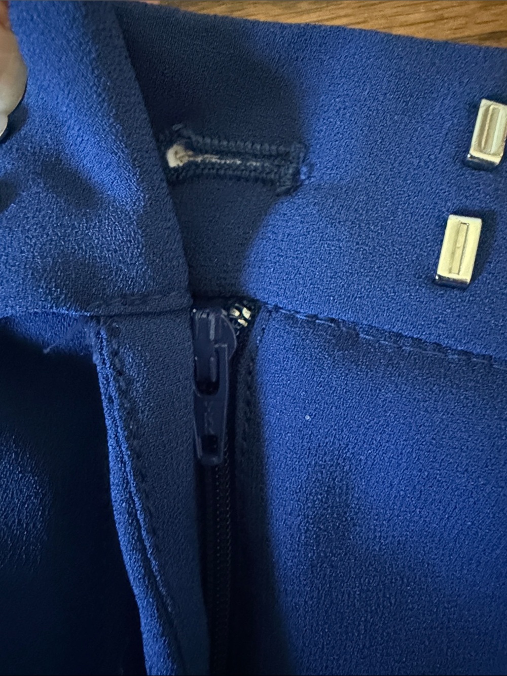 Aritzia Babaton Pleated Wide-Leg Pants in a vibrant royal Blue Size 10 - Picture 6 of 13